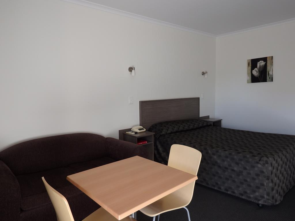 Werribee Motel&Apartments Buitenkant foto