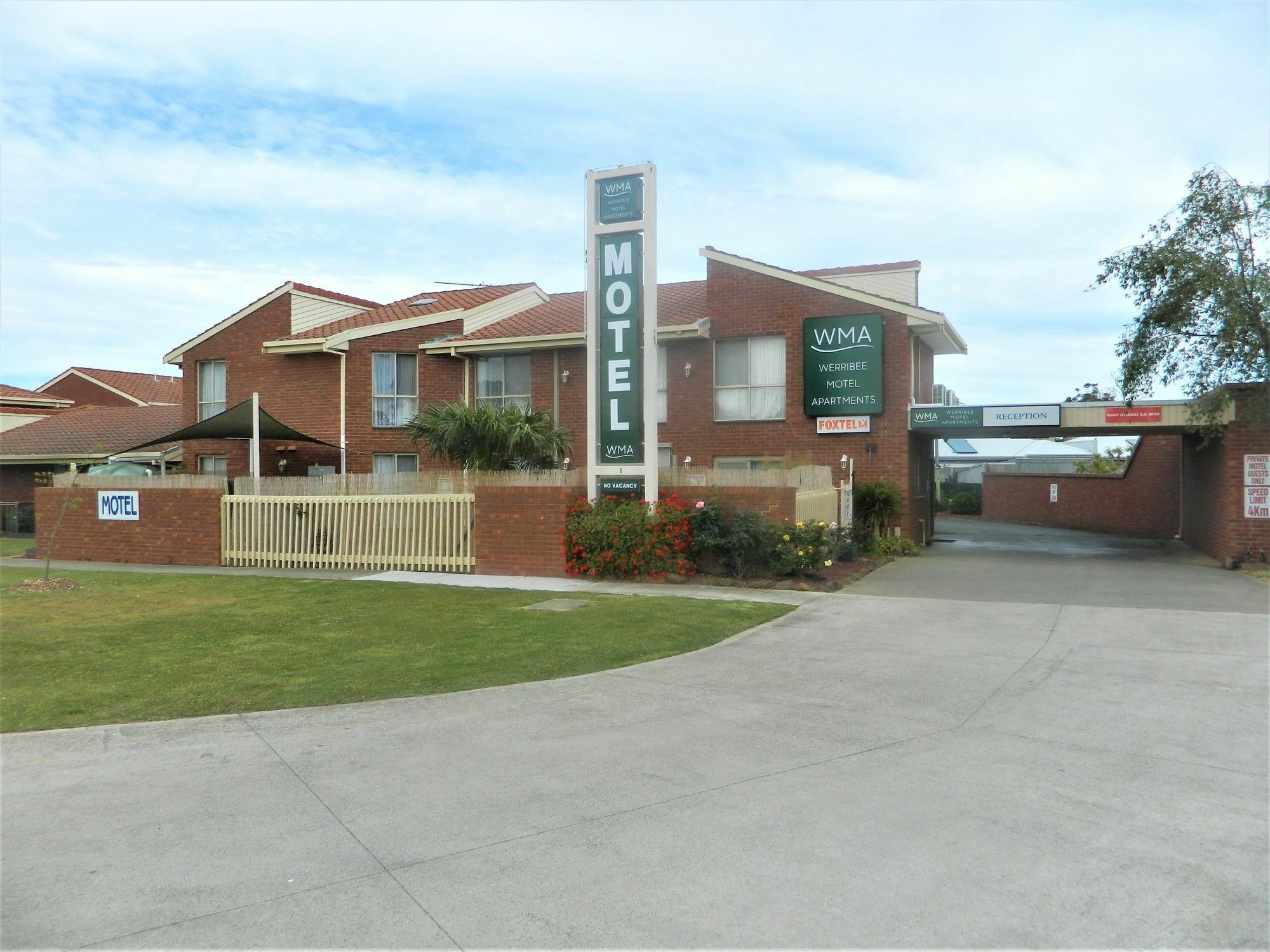 Werribee Motel&Apartments Buitenkant foto
